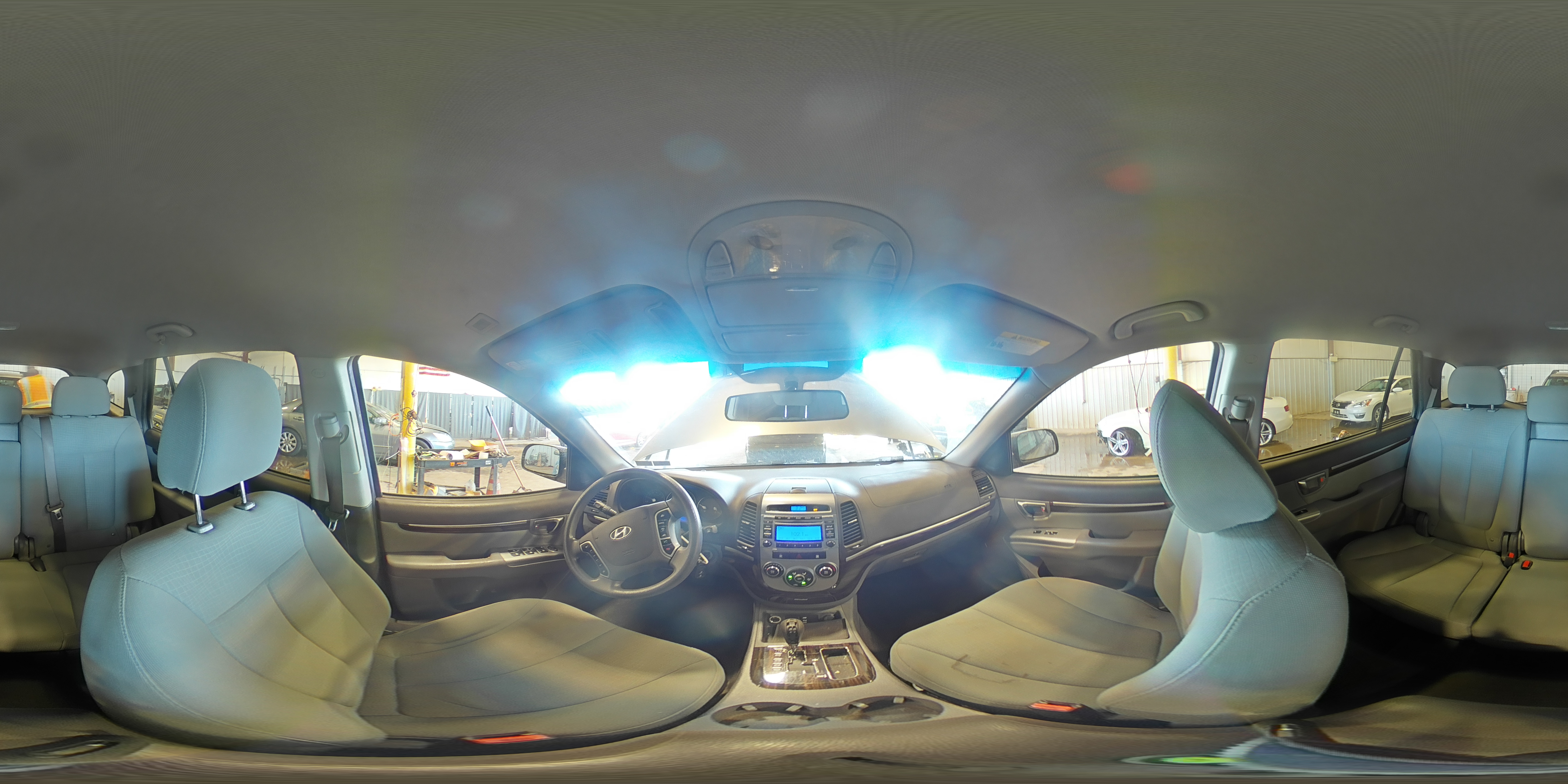 2012 Hyundai Santa Fe - Image 15