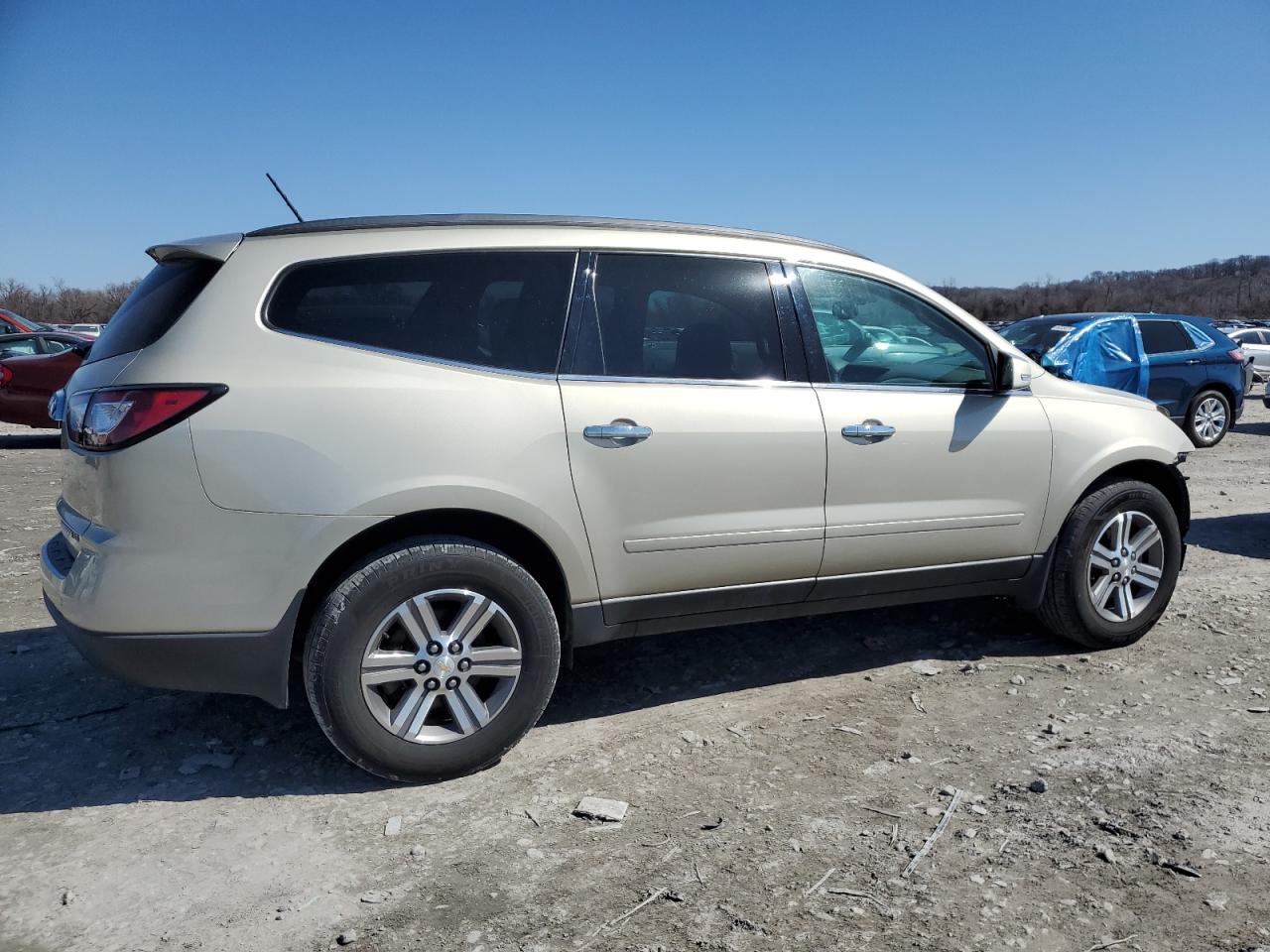 2015 Chevrolet Traverse - Image 3