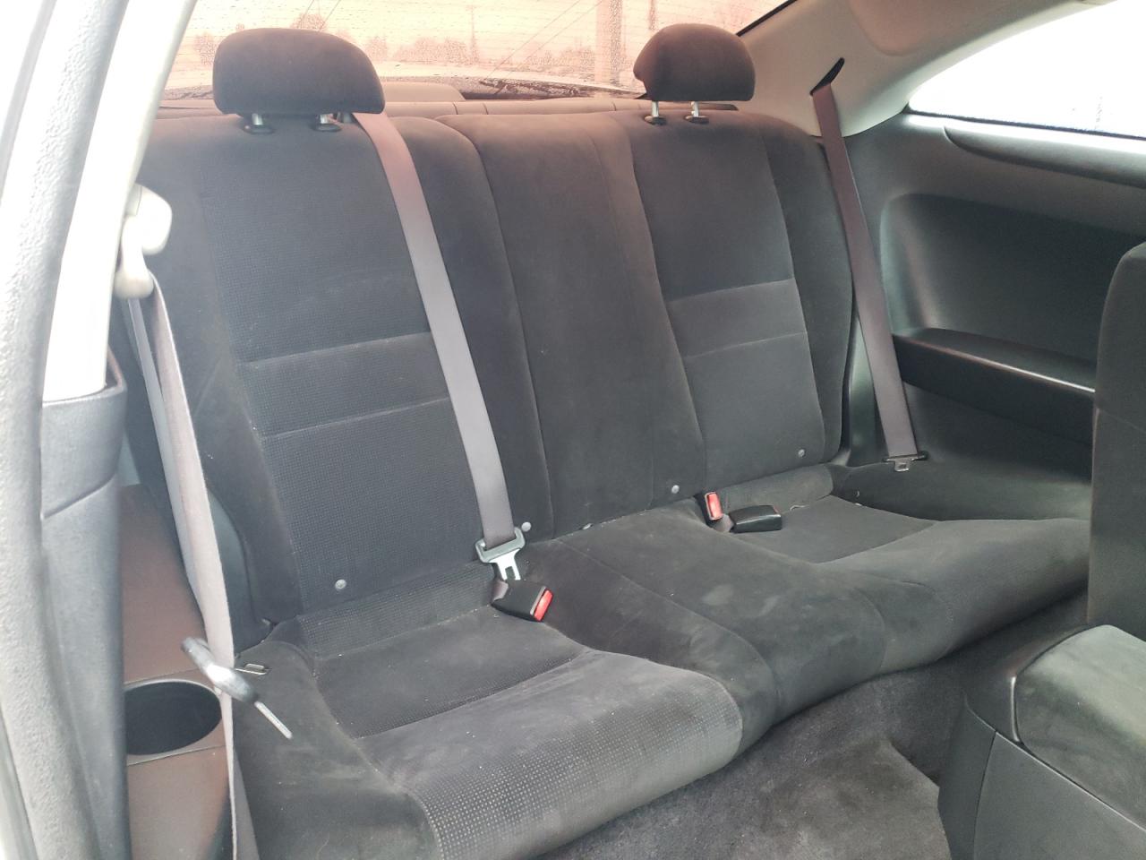 2004 Honda Accord - Image 10