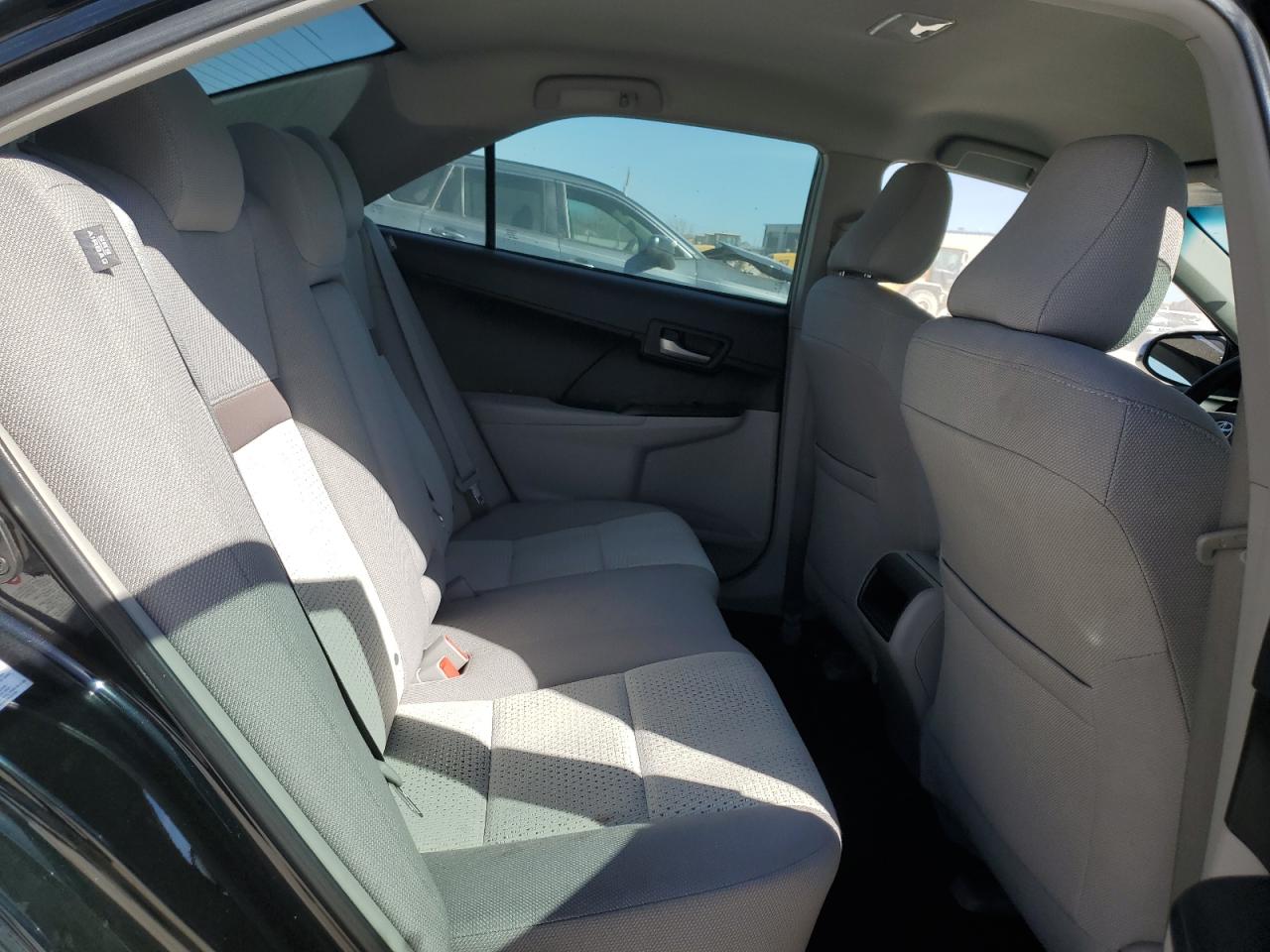 2014 Toyota Camry - Image 10
