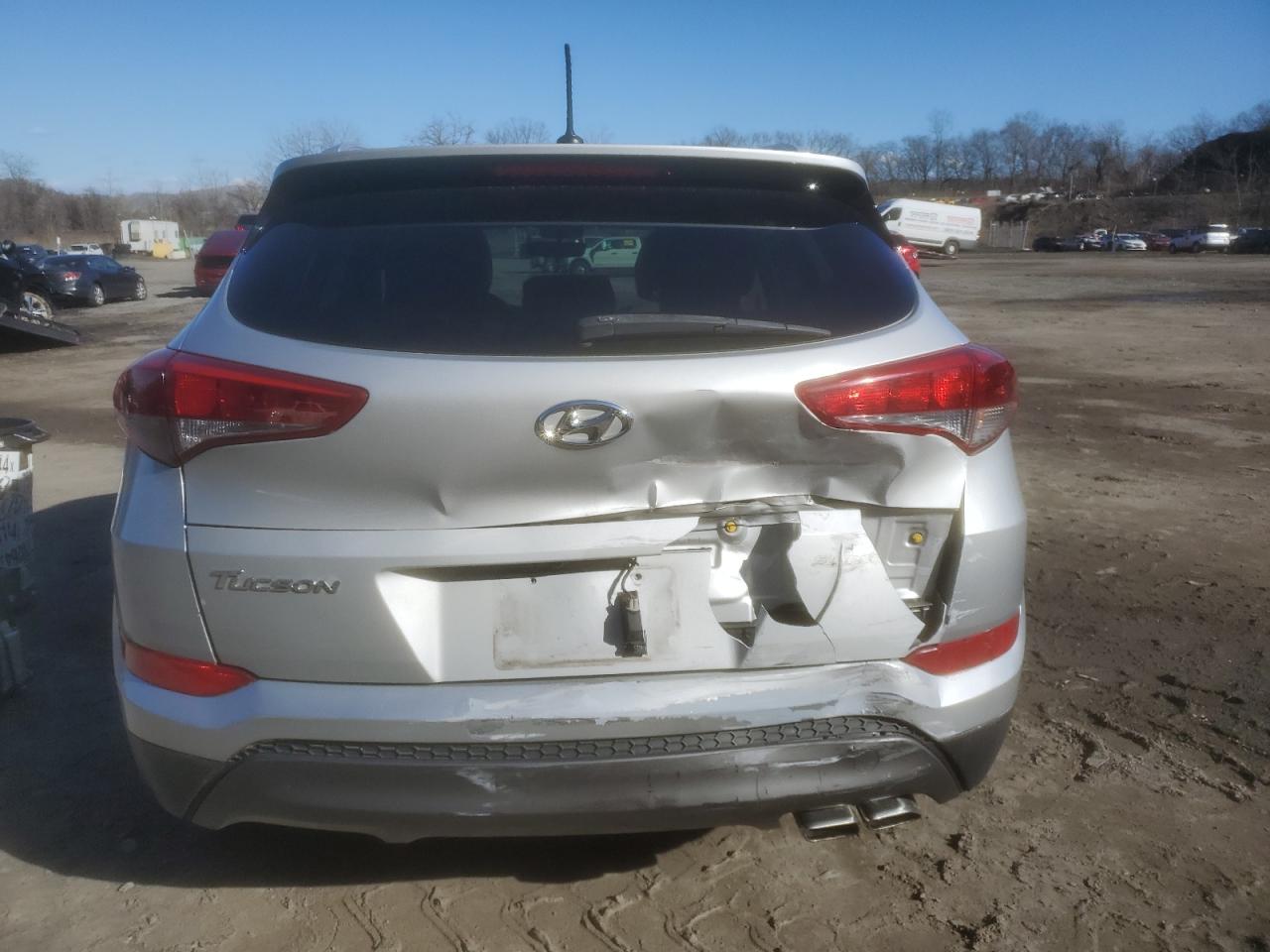 2016 Hyundai Tucson - Image 6