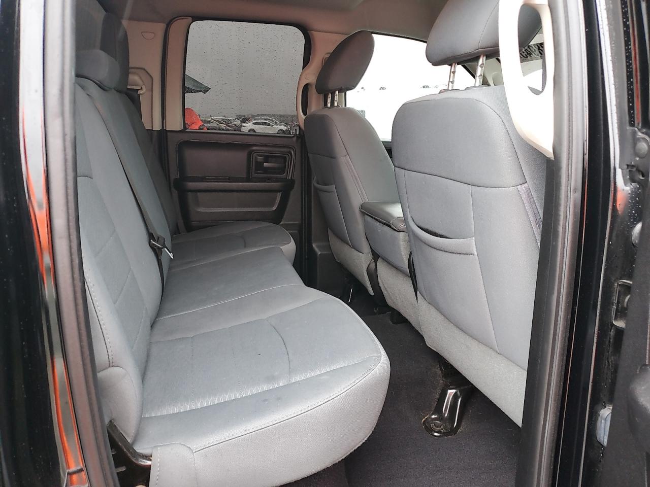 2013 RAM 1500 - Image 10