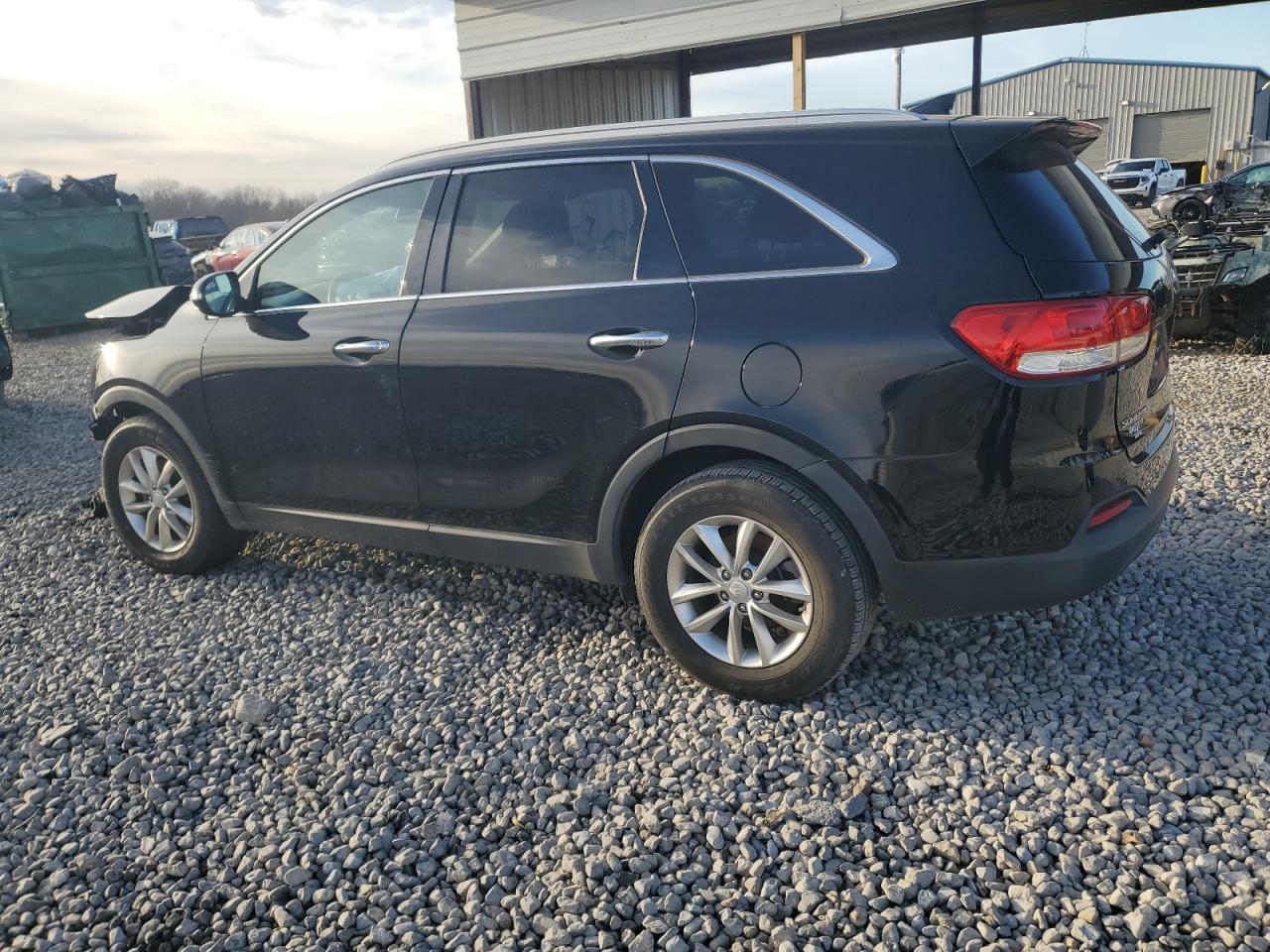 2017 Kia Sorento - Image 2