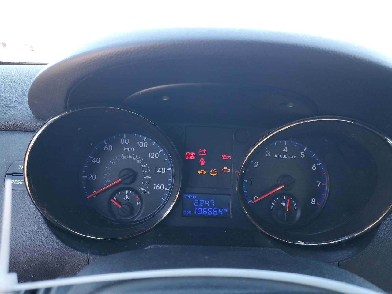 2012 Hyundai Genesis - Image 9
