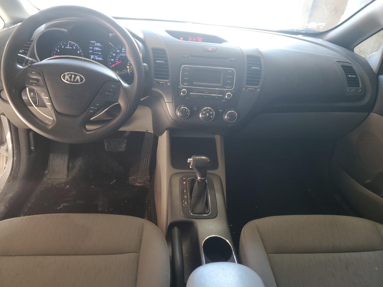 2015 Kia Forte - Image 8