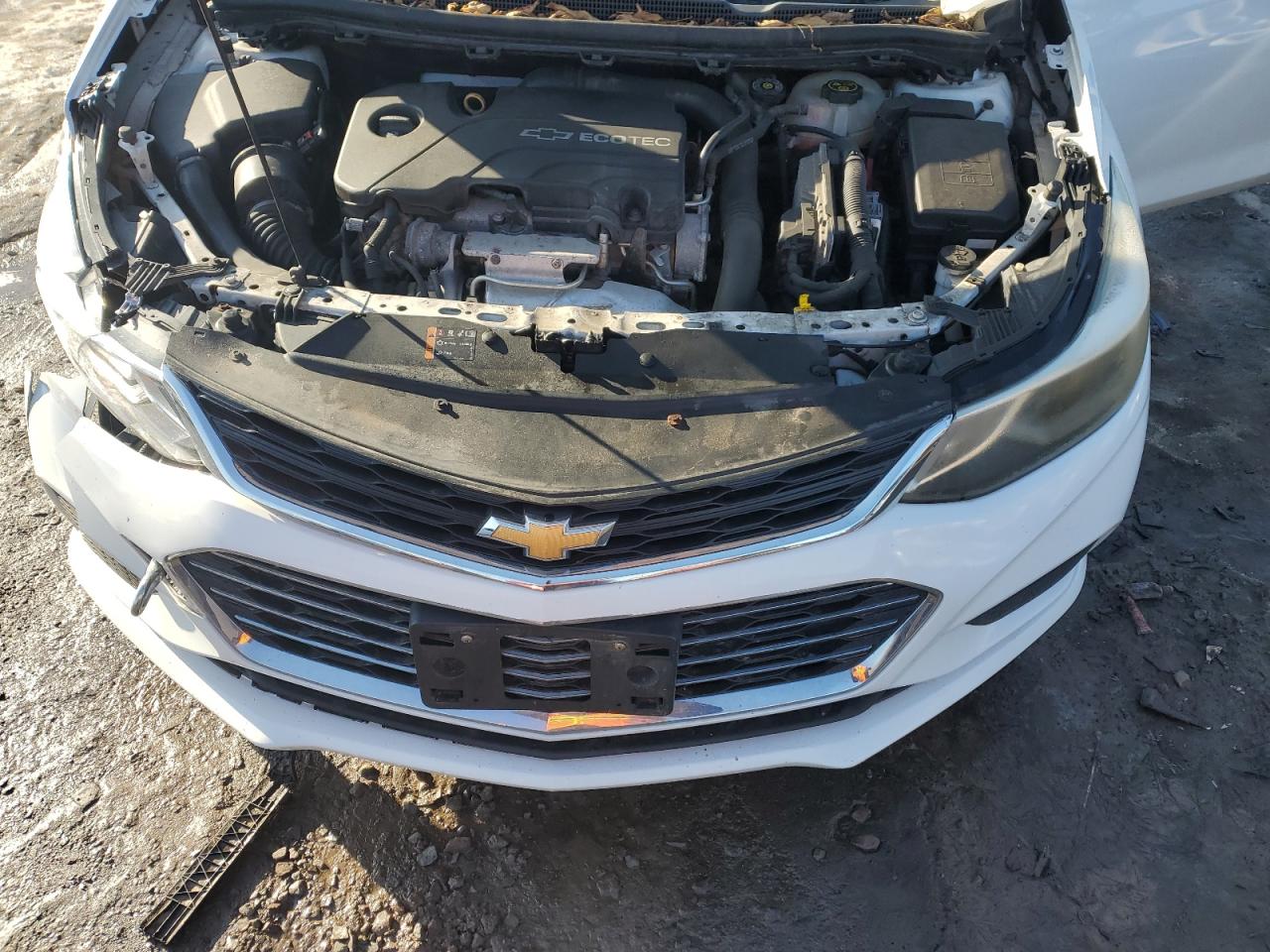 2016 Chevrolet Cruze - Image 11