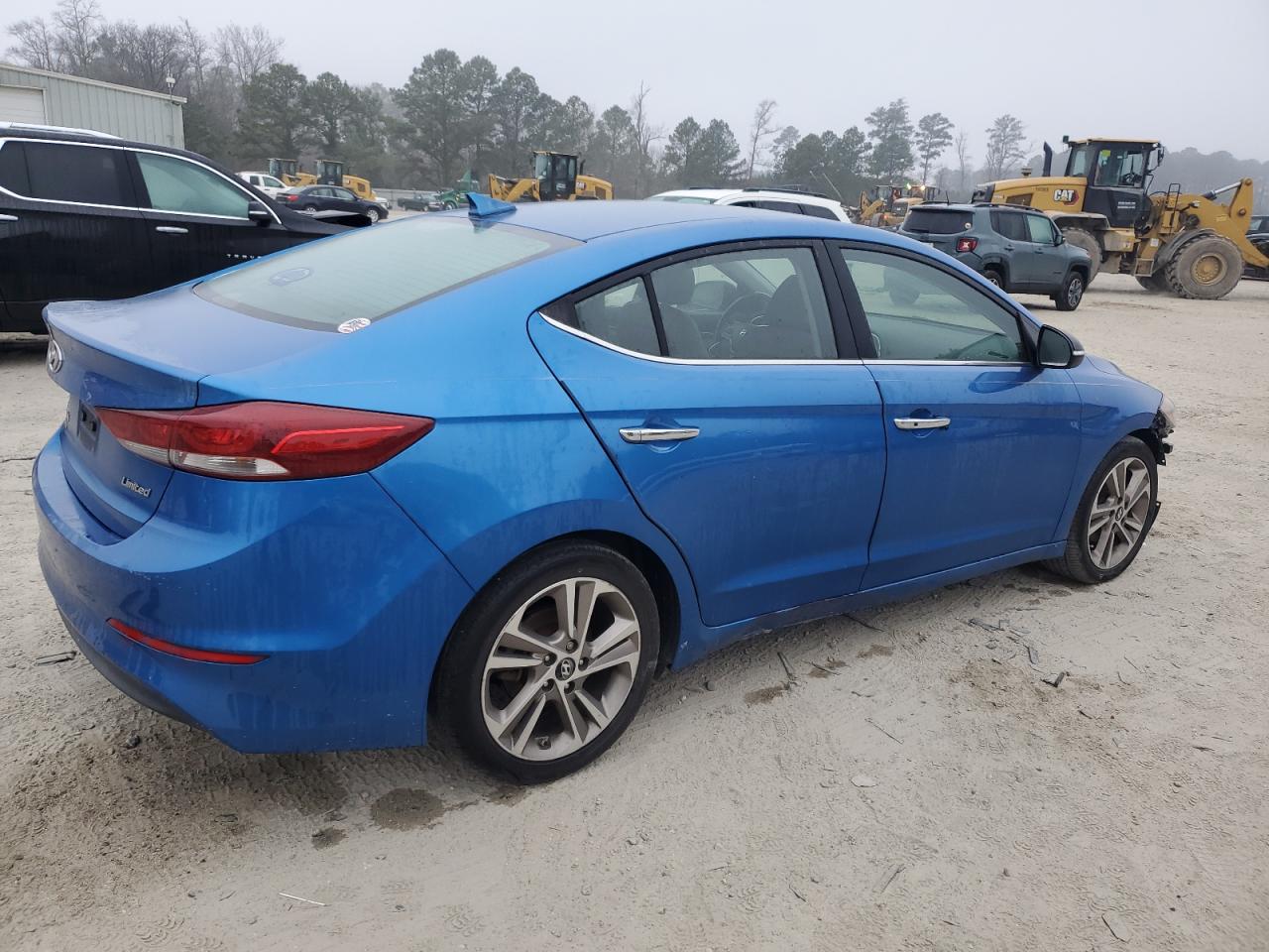 2017 Hyundai Elantra - Image 3
