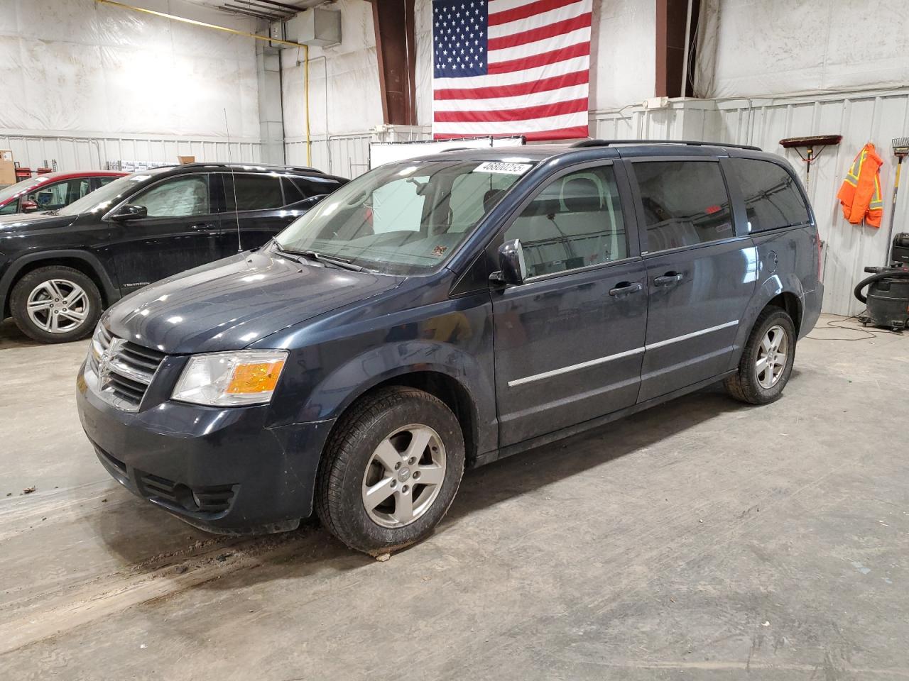 2009 Dodge Caravan - Image 1