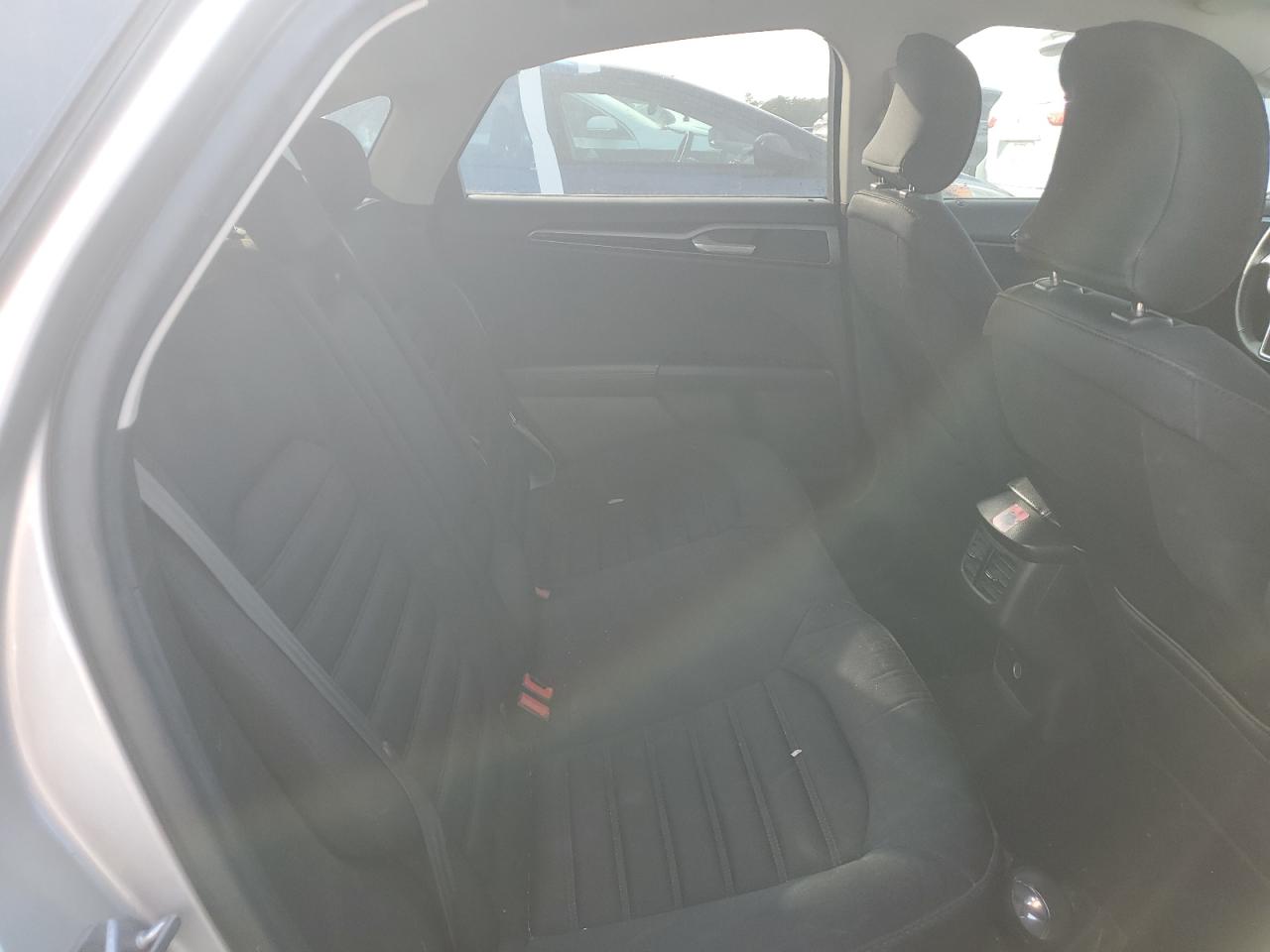 2016 Ford Fusion - Image 10