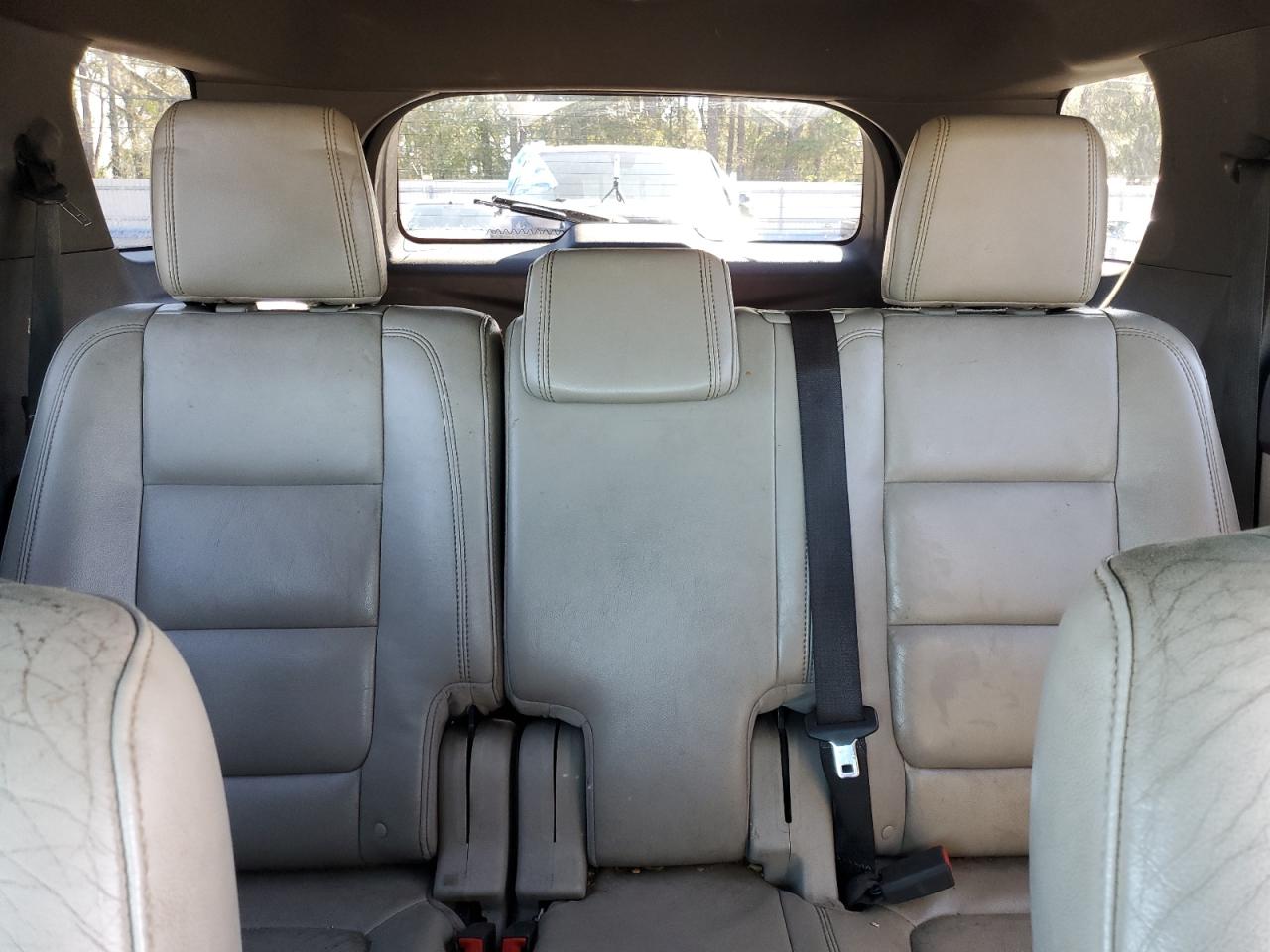 2013 Ford Explorer - Image 10