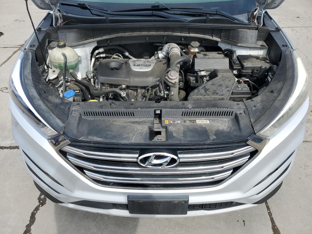 2017 Hyundai Tucson - Image 12