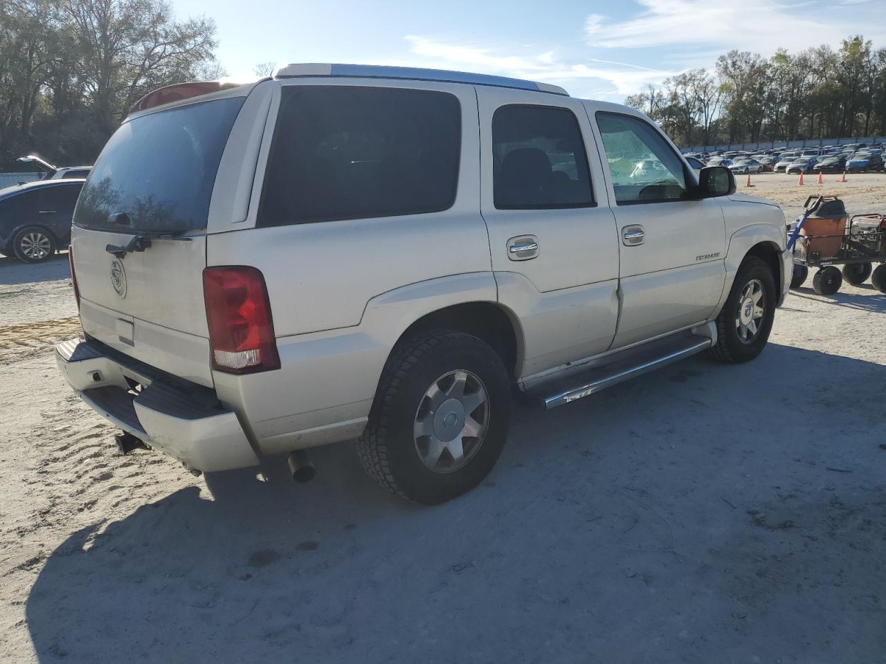 2006 Cadillac Escalade - Image 3