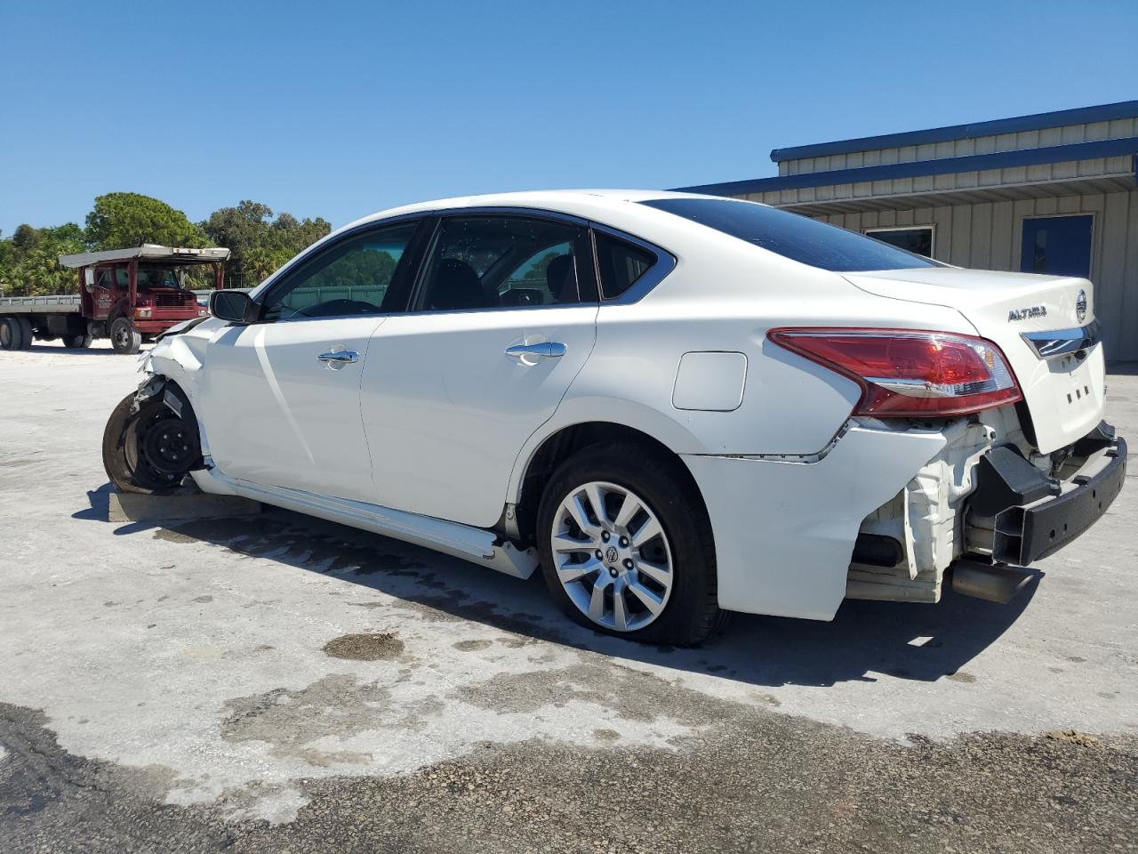 2013 Nissan Altima - Image 2