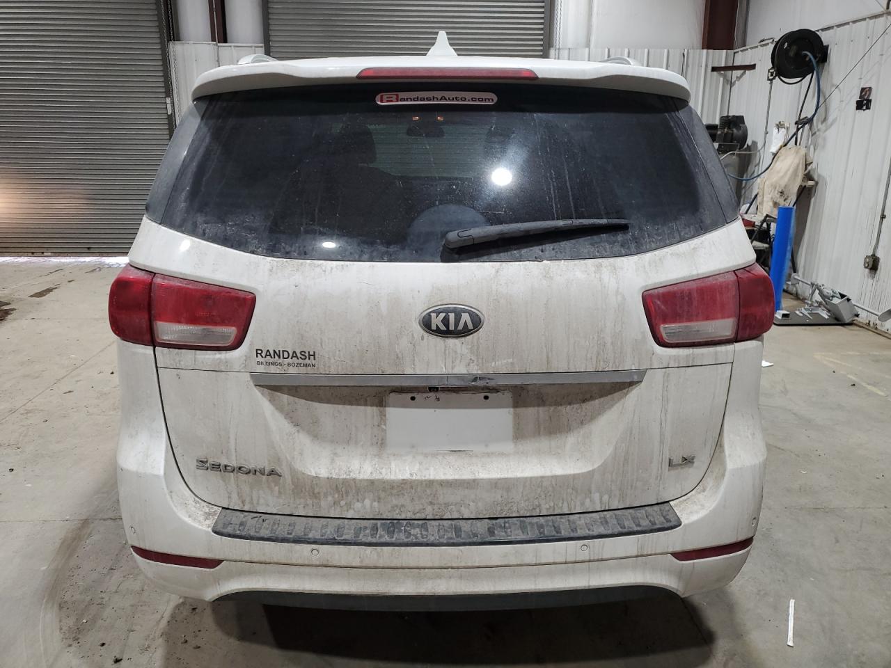 2016 Kia Sedona - Image 6