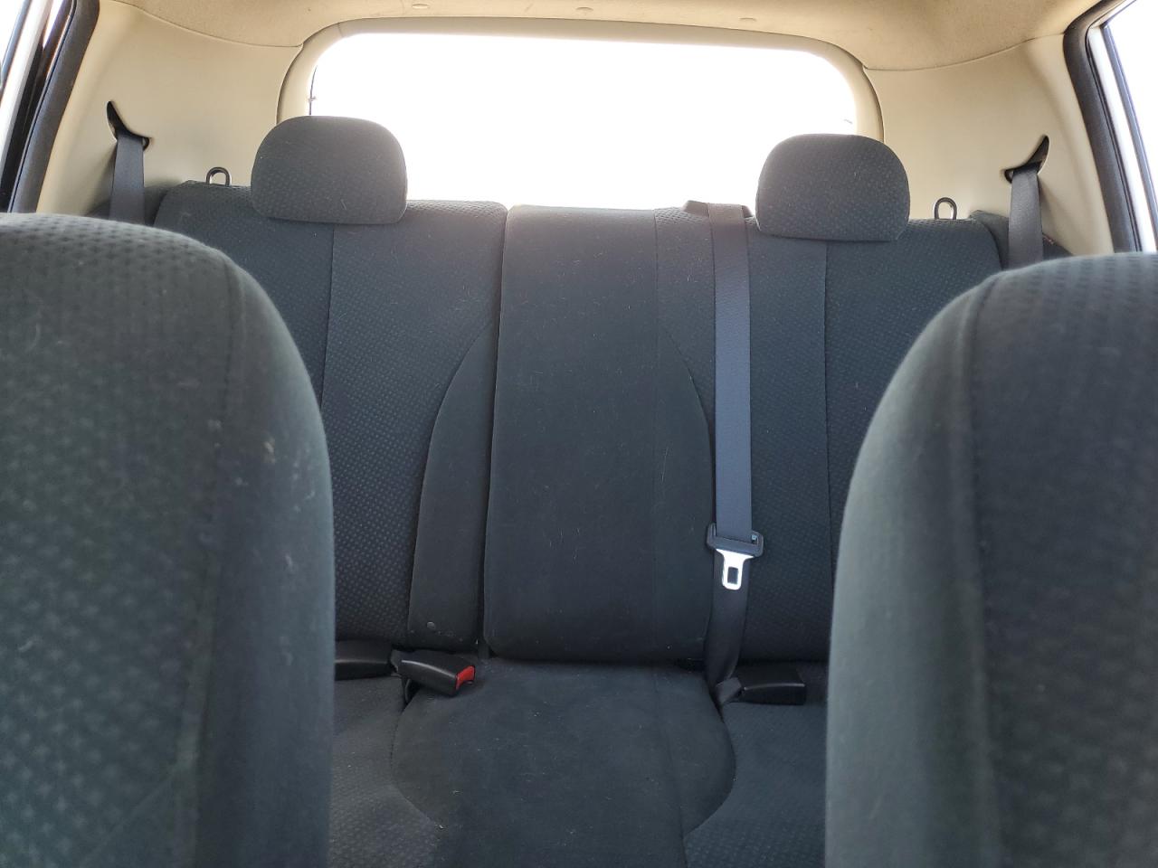 2010 Nissan Versa - Image 10