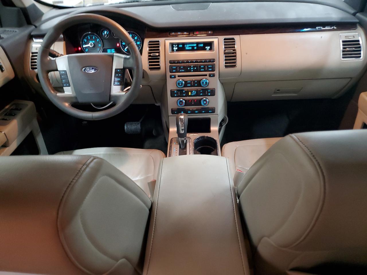 2010 Ford Flex - Image 8