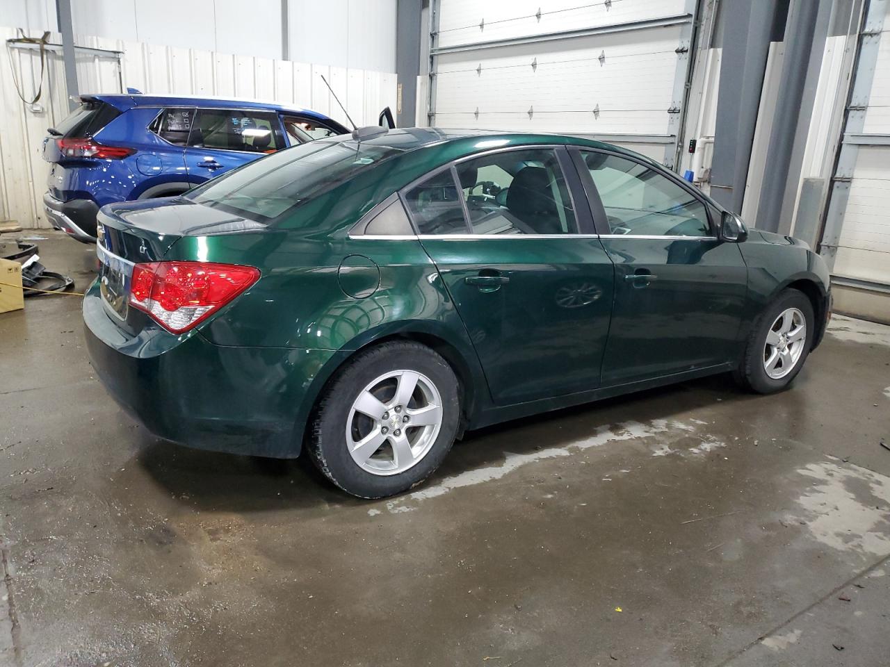 2015 Chevrolet Cruze - Image 3