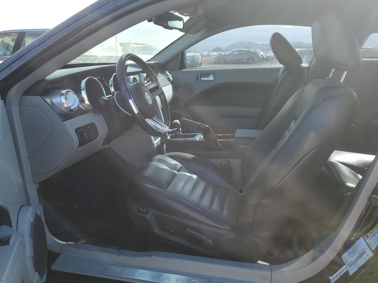 2007 Ford Mustang - Image 7