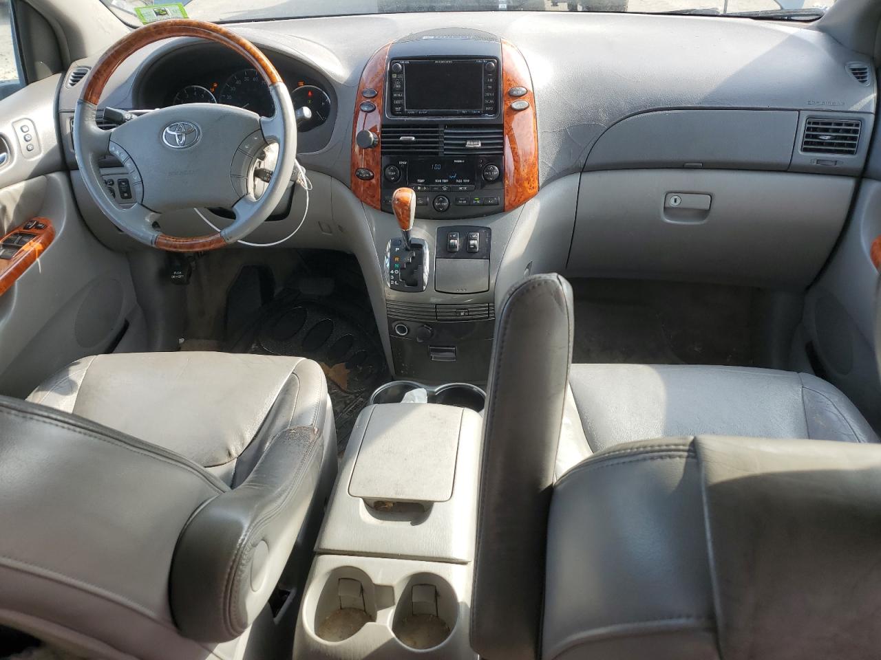 2006 Toyota Sienna - Image 8