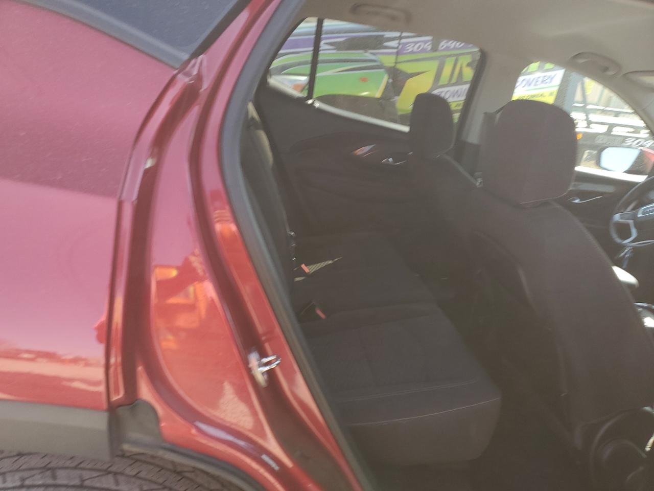 2018 GMC Terrain - Image 10