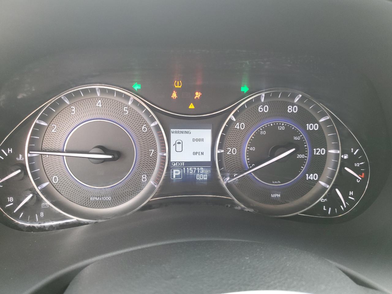 2016 Infiniti QX80 - Image 9