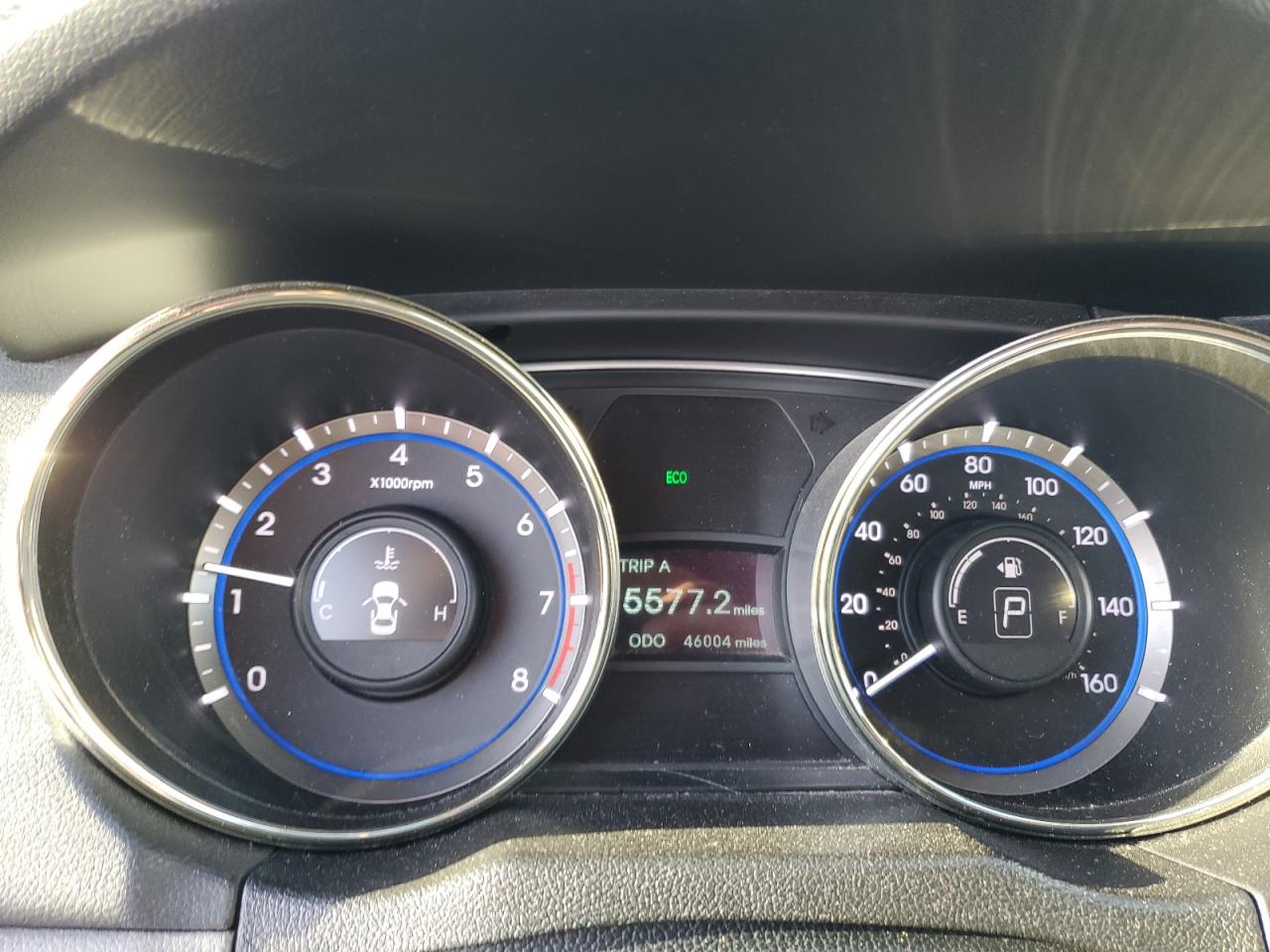 2013 Hyundai Sonata - Image 9