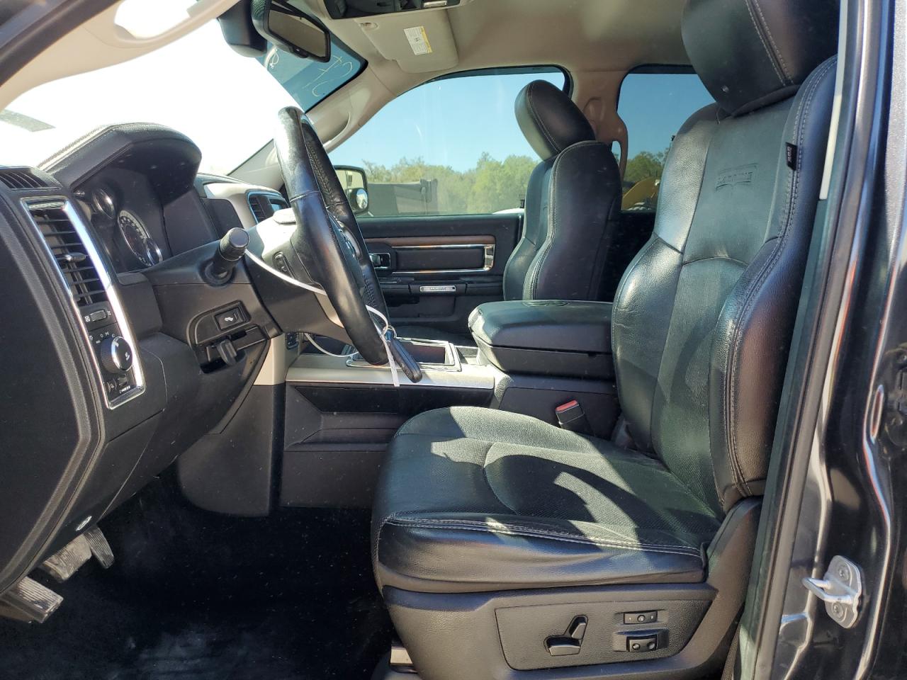 2013 RAM 1500 - Image 7