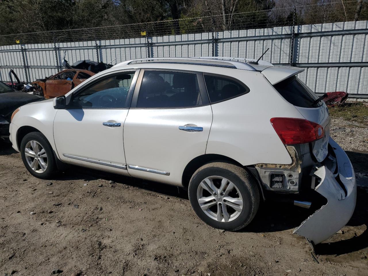2013 Nissan Rogue - Image 2