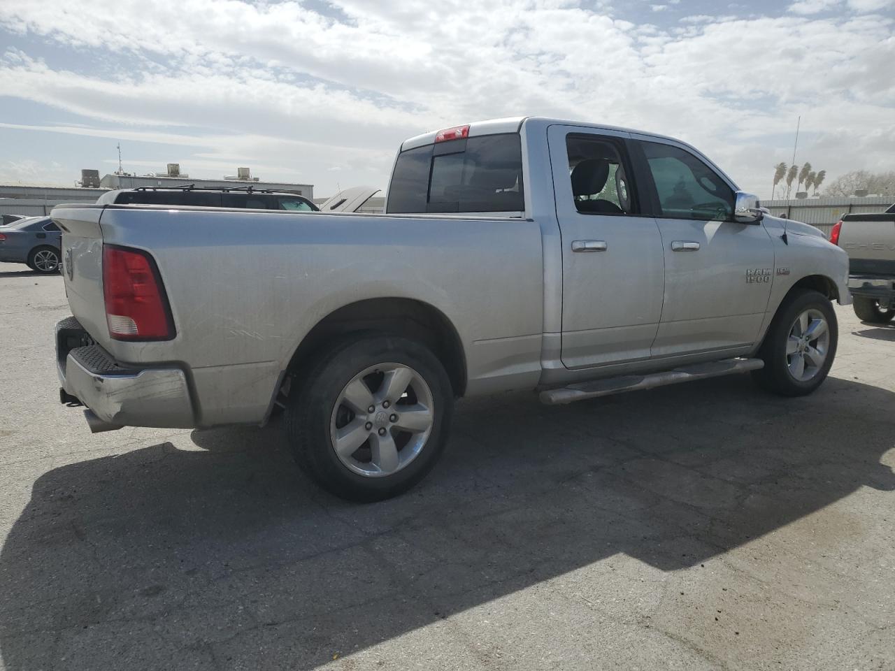 2015 RAM 1500 - Image 3