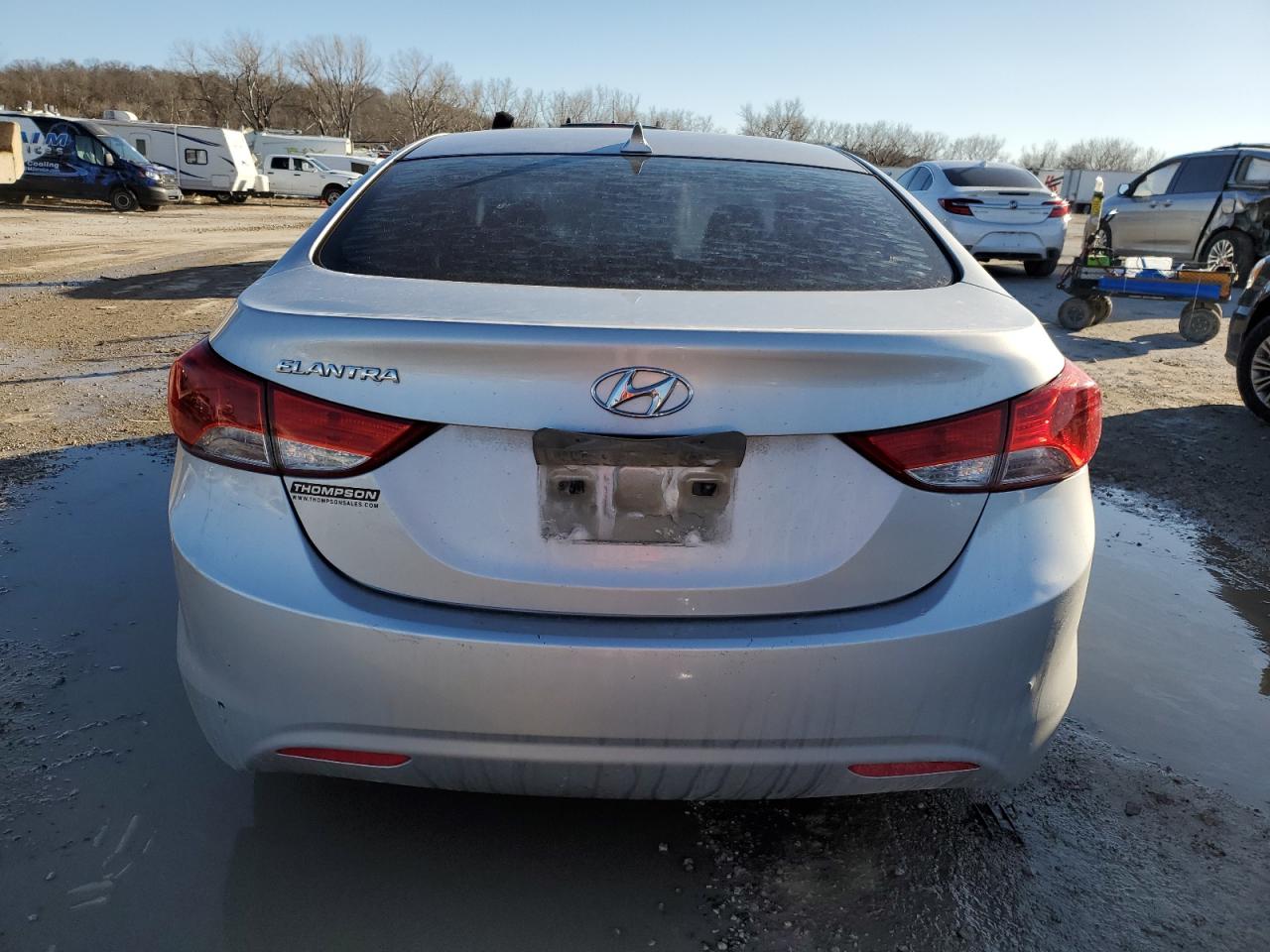2013 Hyundai Elantra - Image 6