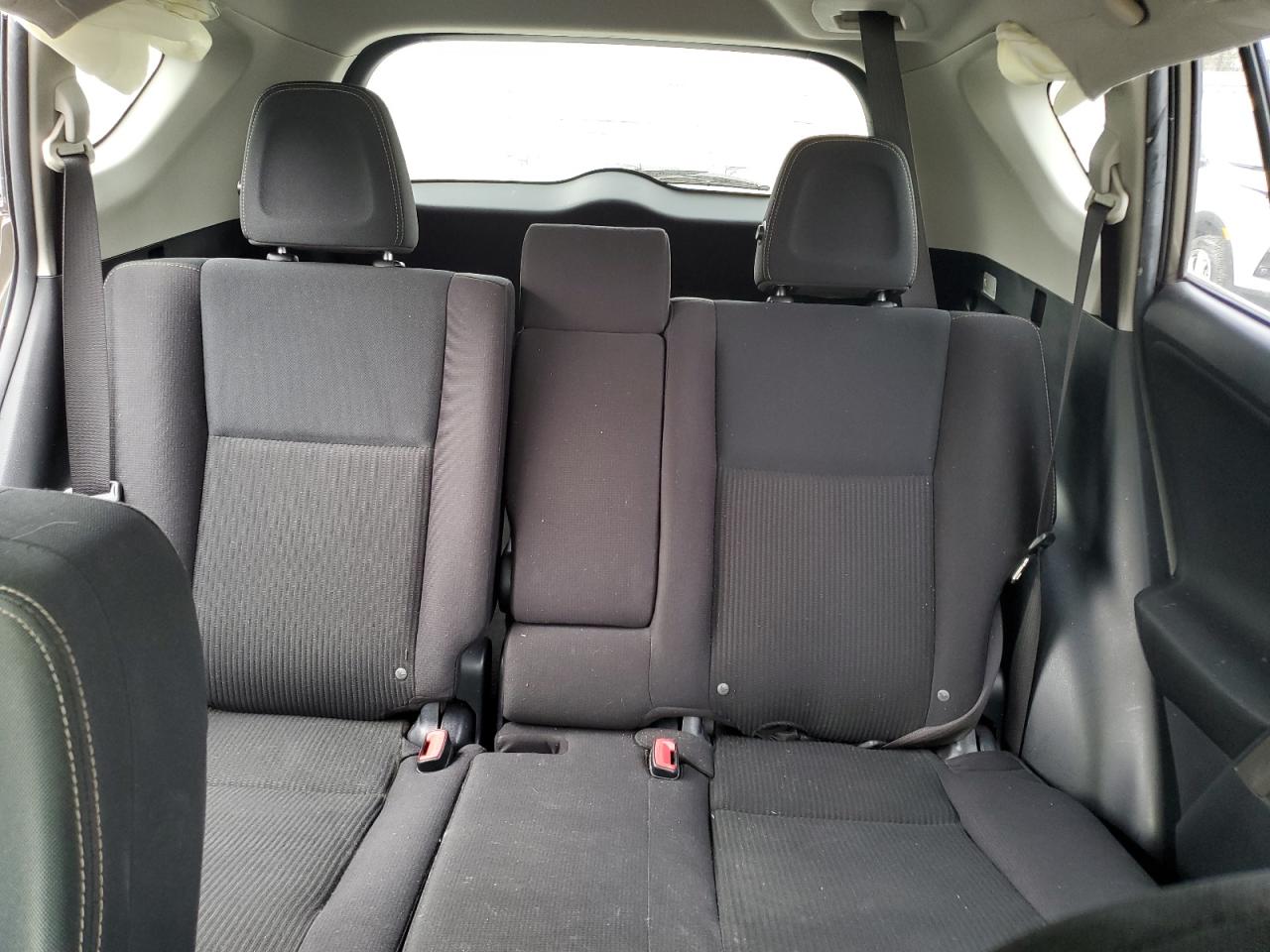 2015 Toyota RAV 4 - Image 10