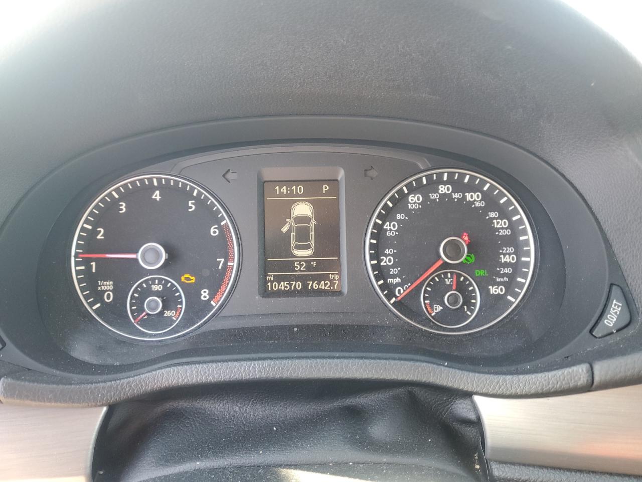 2014 Volkswagen Passat - Image 9