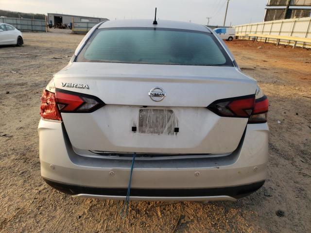  NISSAN VERSA 2022 Silver