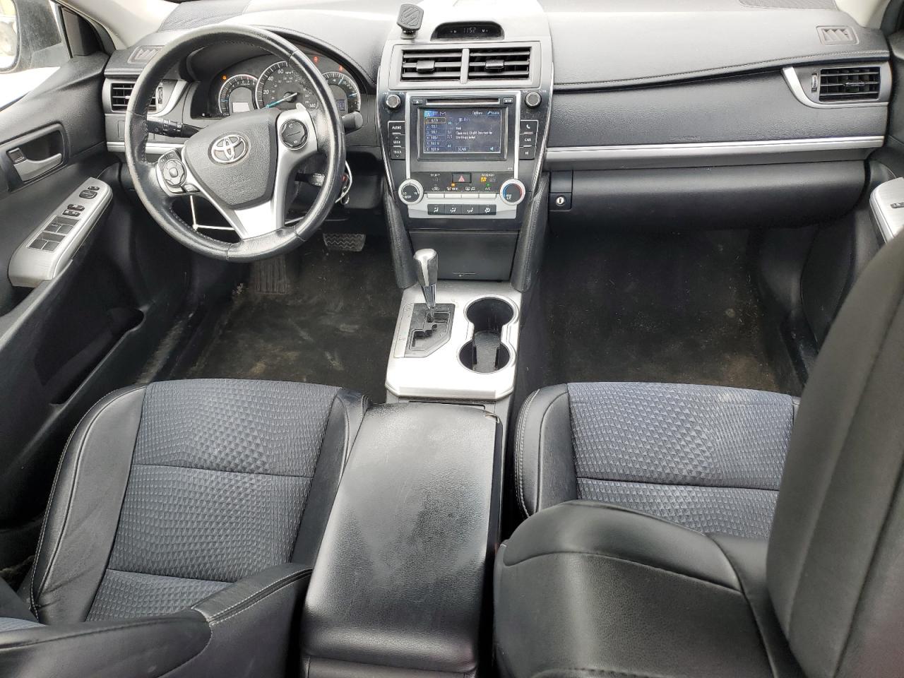 2014 Toyota Camry - Image 8
