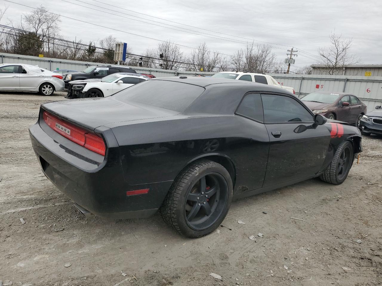 2013 Dodge Challenger - Image 3