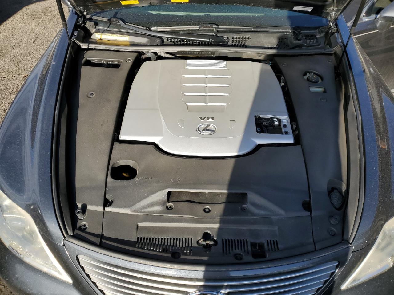 2008 Lexus LS - Image 12