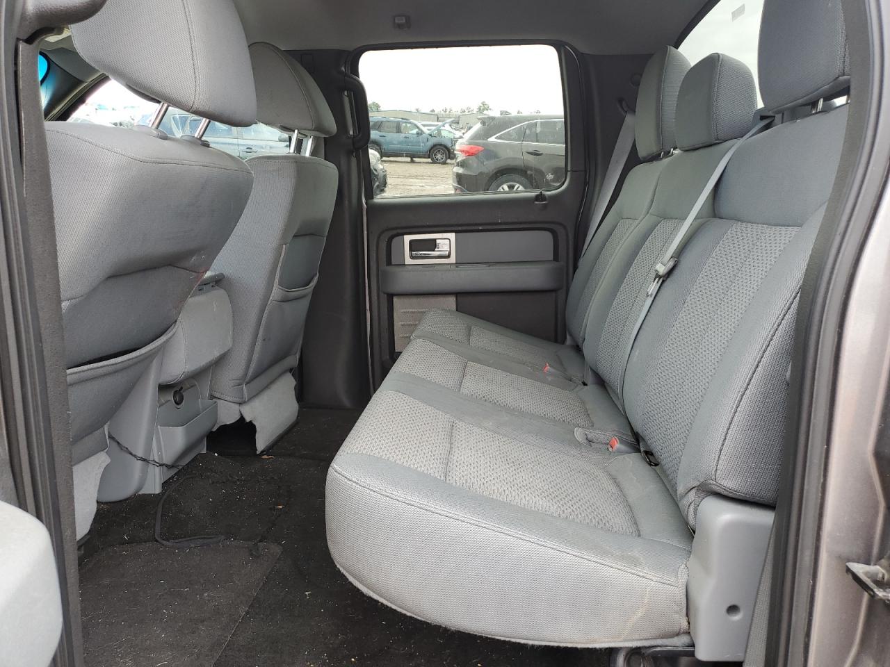 2011 Ford F-150 - Image 10