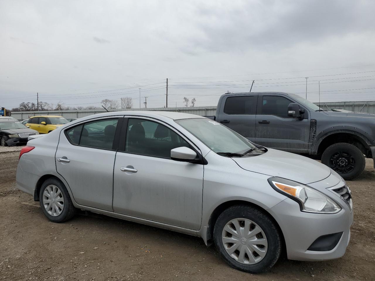2015 Nissan Versa - Image 4