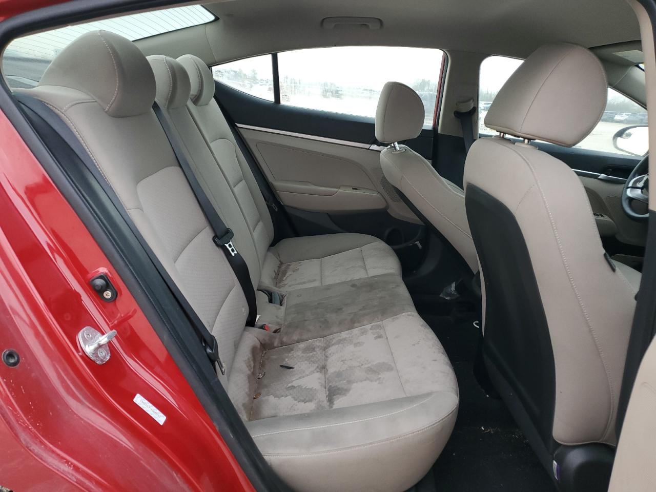 2019 Hyundai Elantra - Image 10