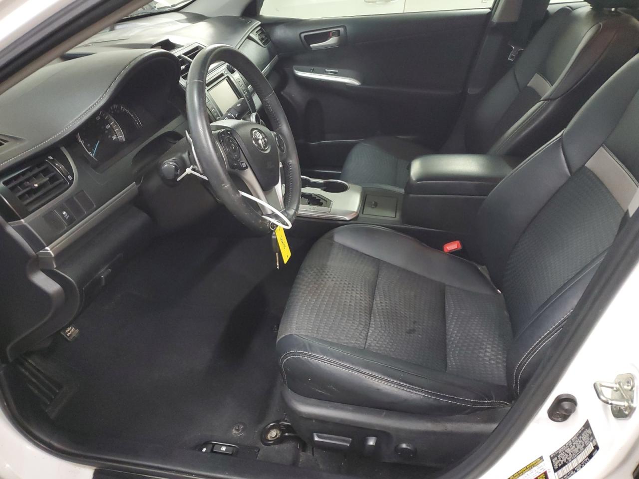2014 Toyota Camry - Image 7