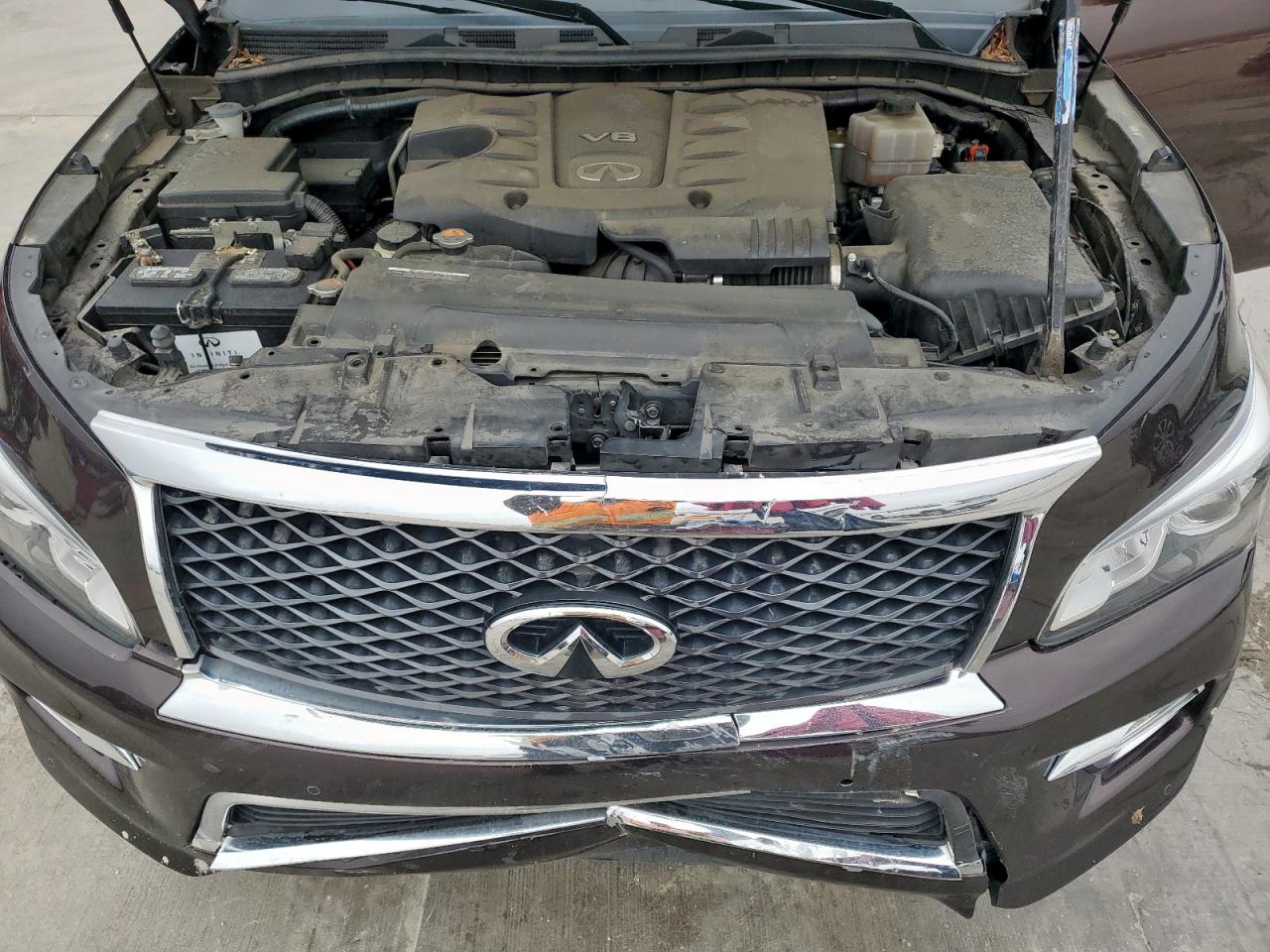 2017 Infiniti QX80 - Image 12