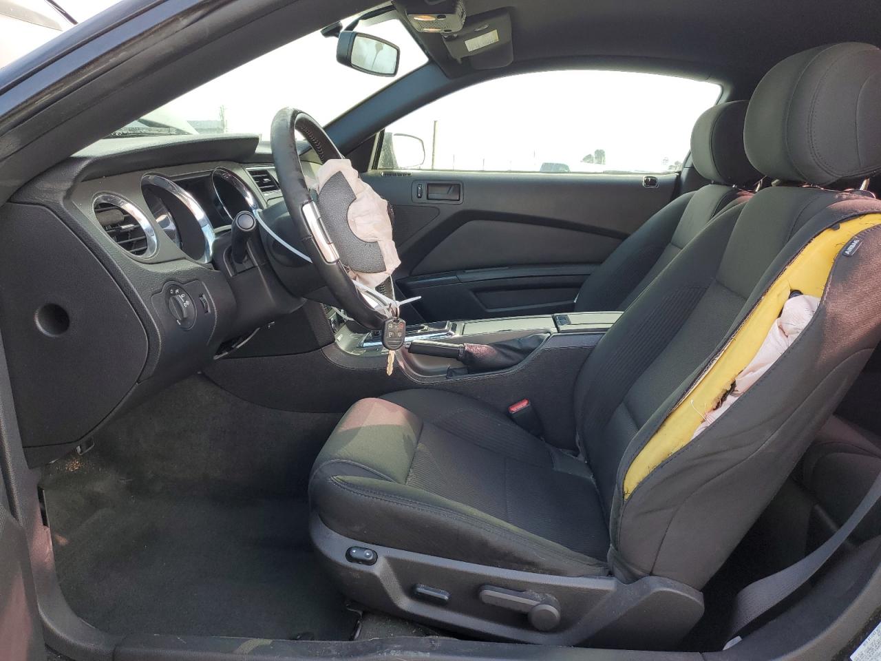 2014 Ford Mustang - Image 7