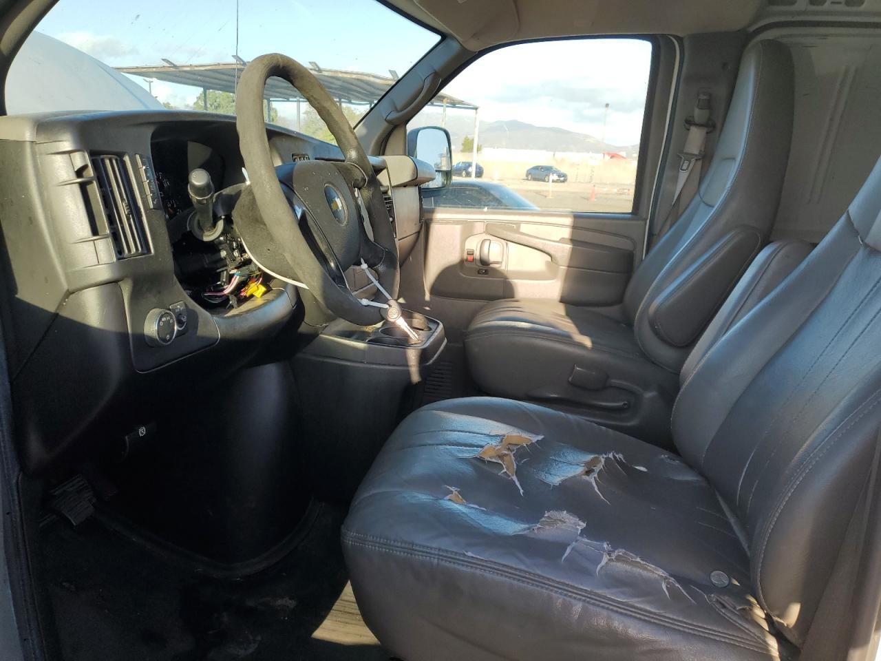 2012 Chevrolet Express - Image 7