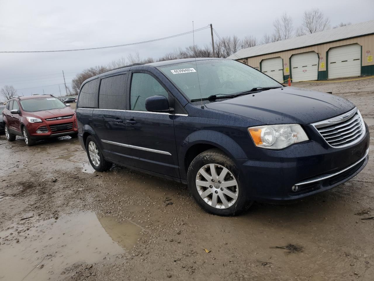 2014 Chrysler Town & Country - Image 4