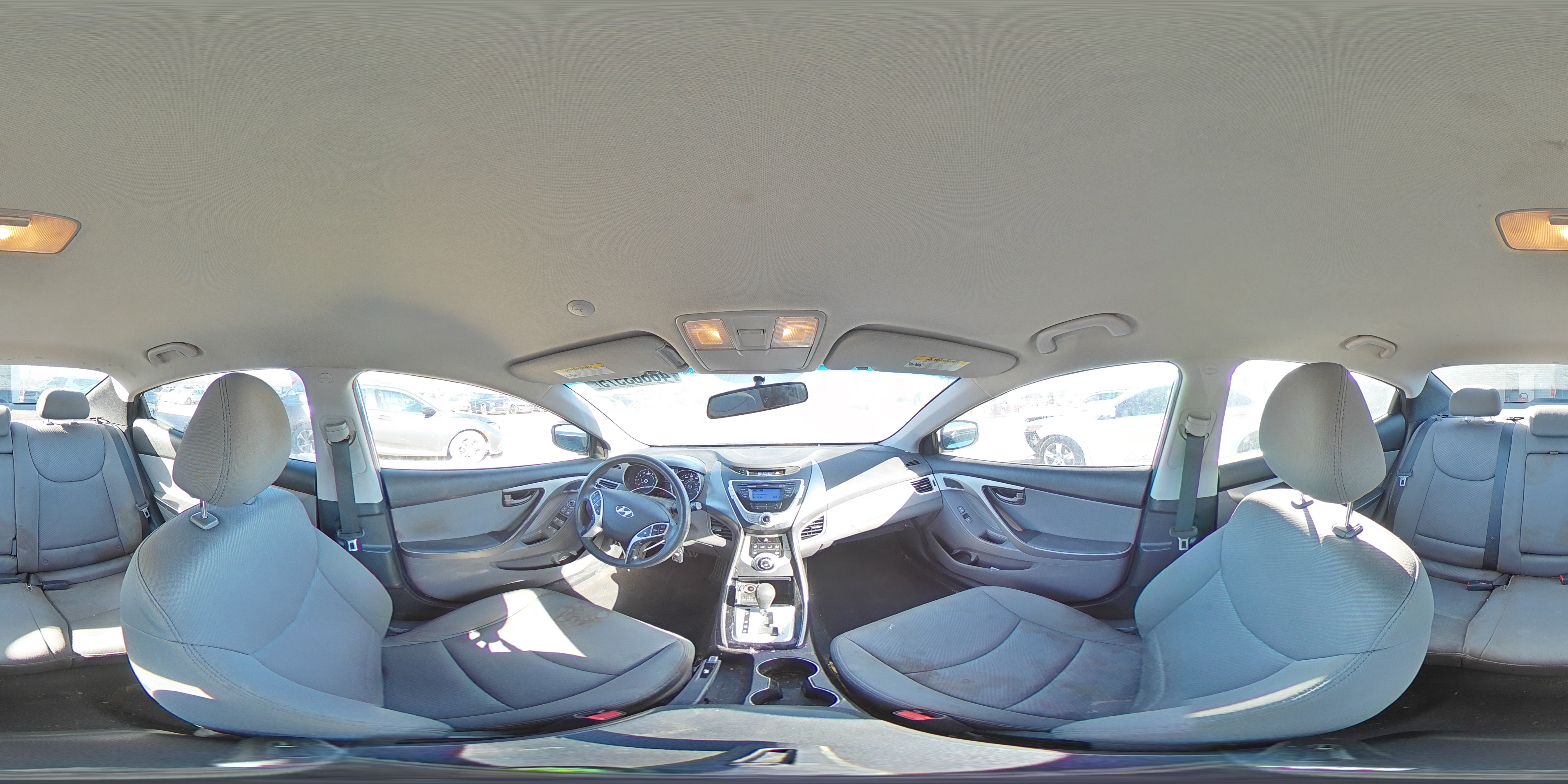 2011 Hyundai Elantra - Image 12