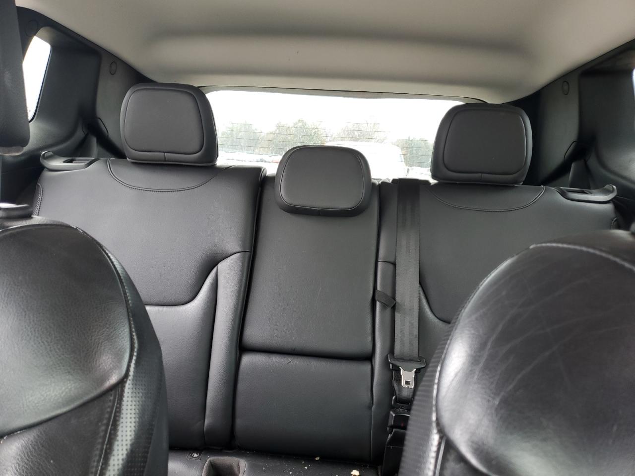 2016 Jeep Renegade - Image 10