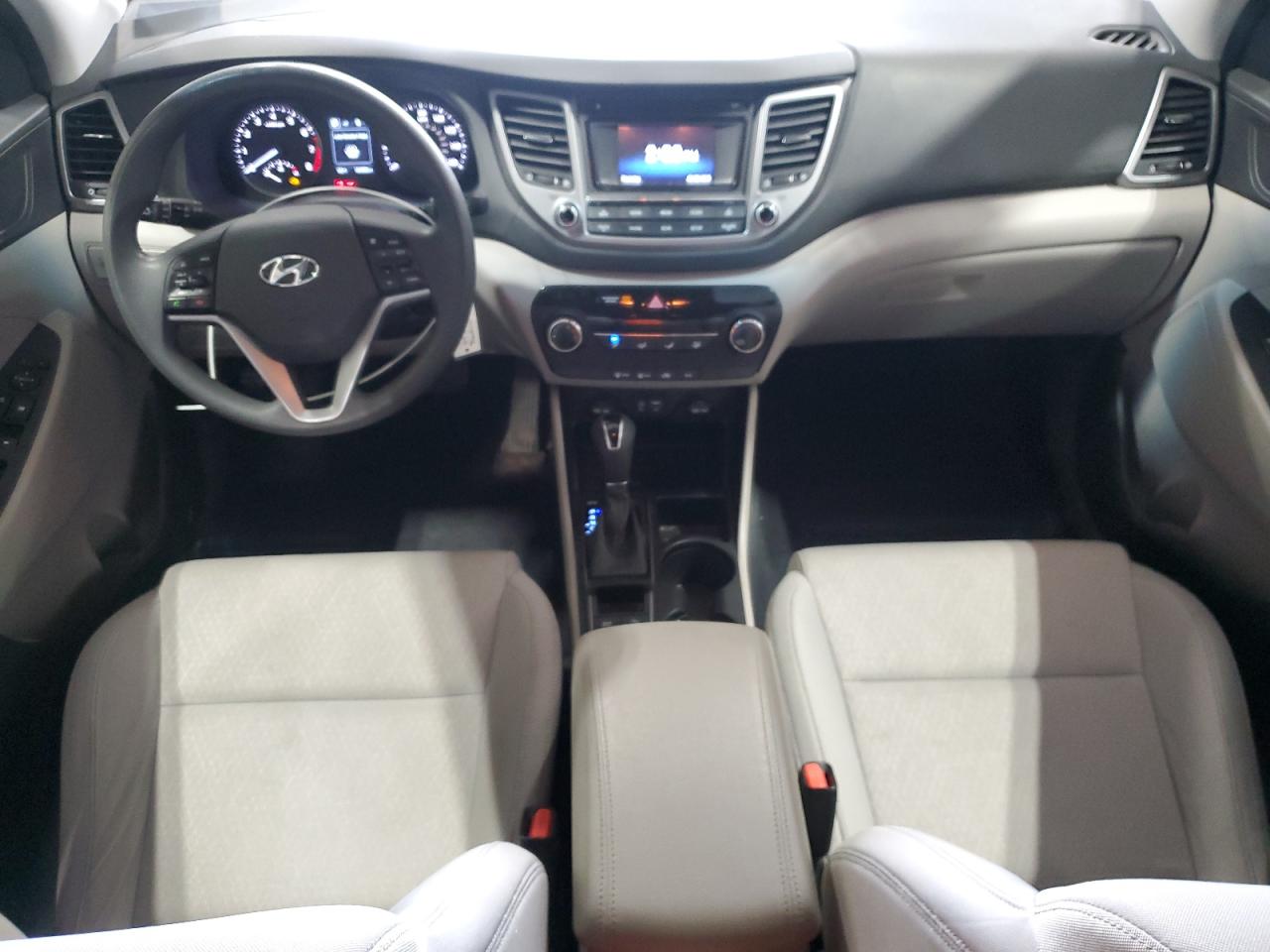 2017 Hyundai Tucson - Image 8