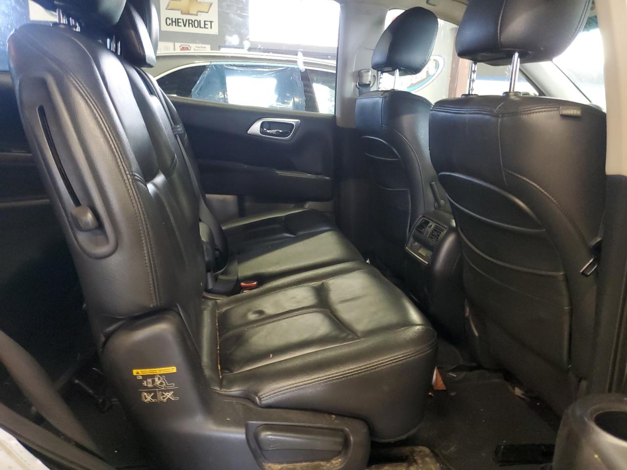 2013 Nissan Pathfinder - Image 11
