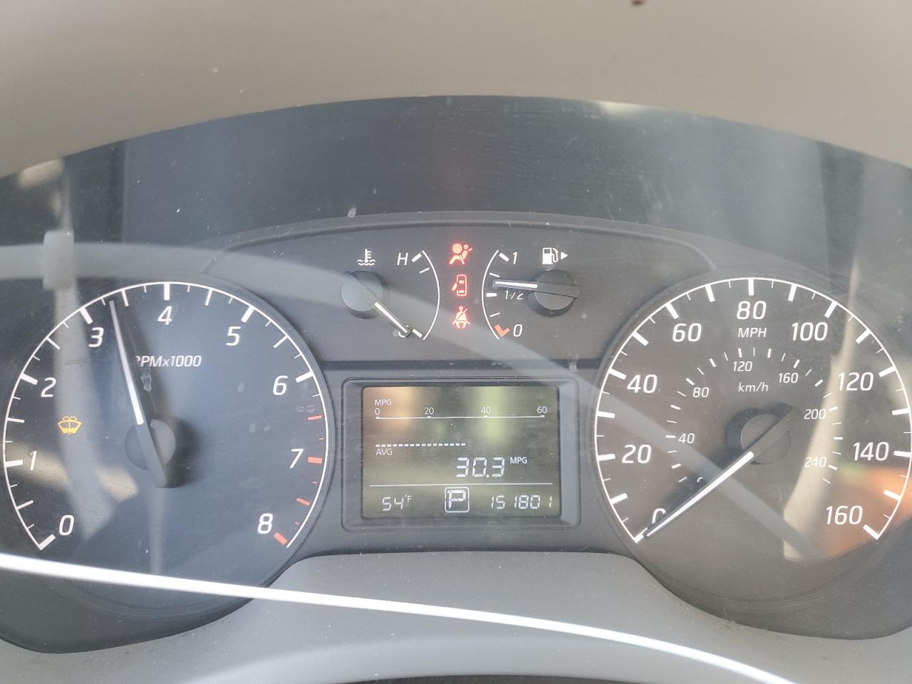 2014 Nissan Sentra - Image 9