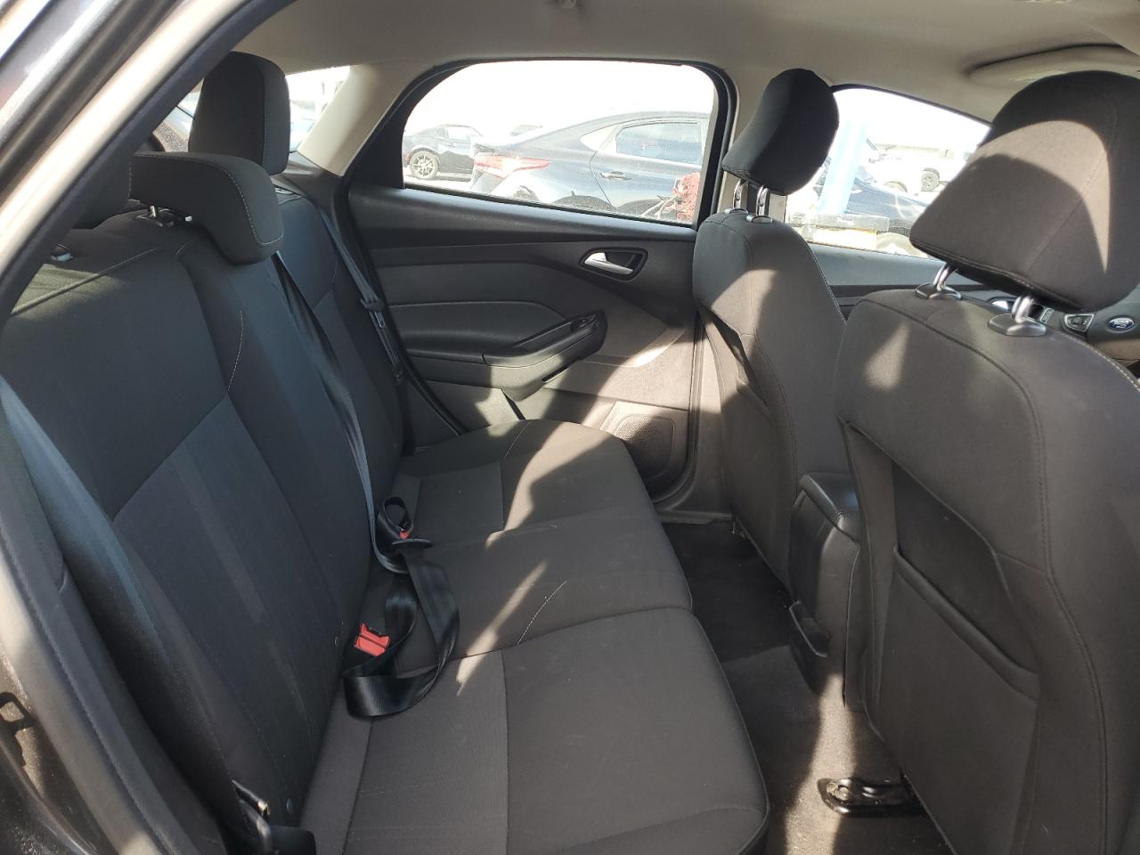 2015 Ford Focus - Image 10
